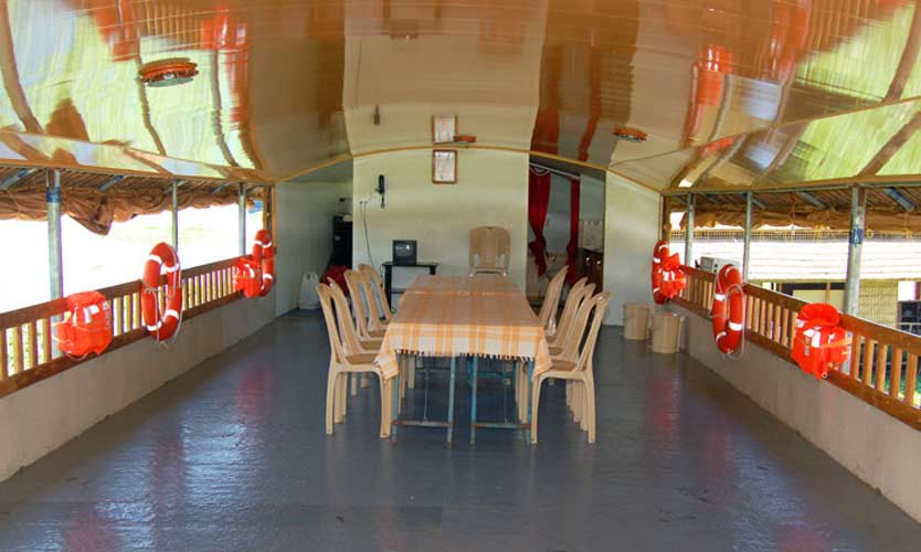 Five Bedroom Houseboat